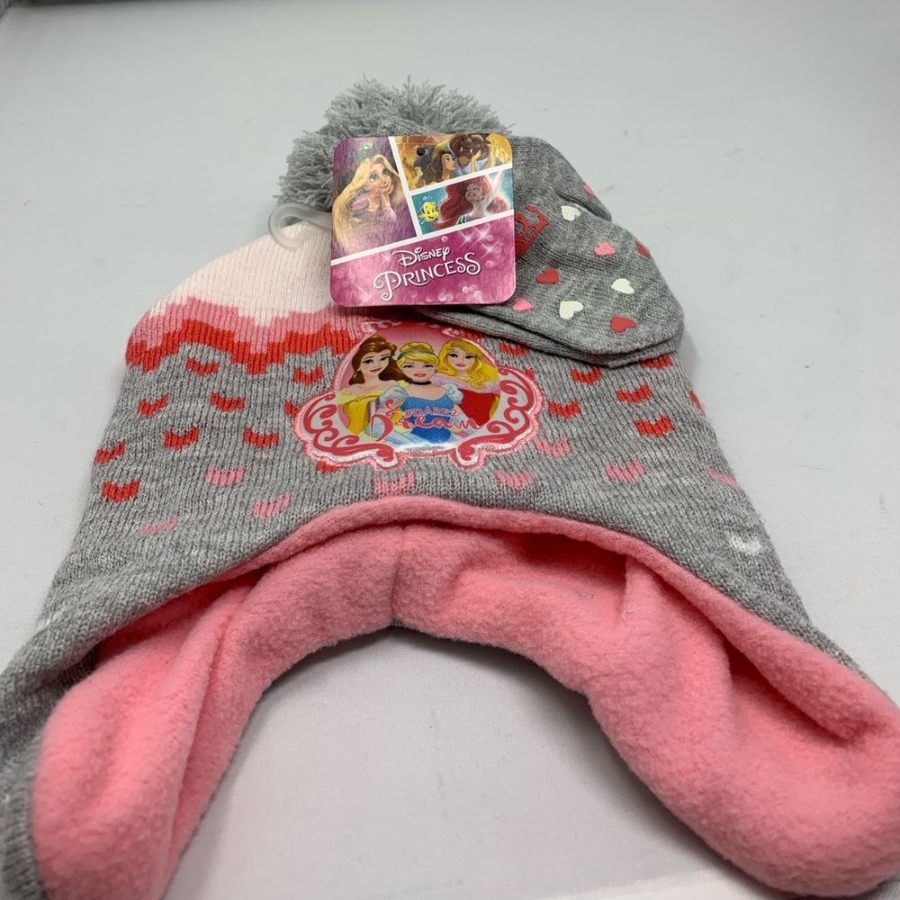 Toddler’s Disney princess hat and mittens set